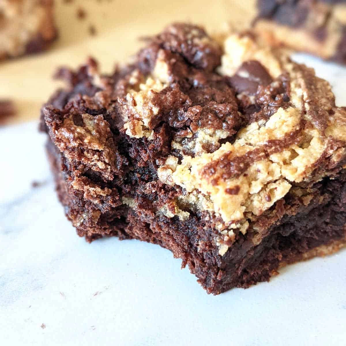 Amazing Brownie Blondies Recipe